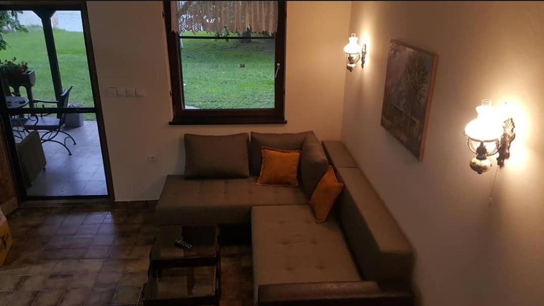 Kuca Ribarev San Villa Beocin Exterior photo